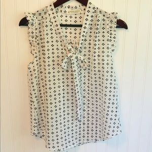 Black and White Sleeveless Blouse - Jon & Anna